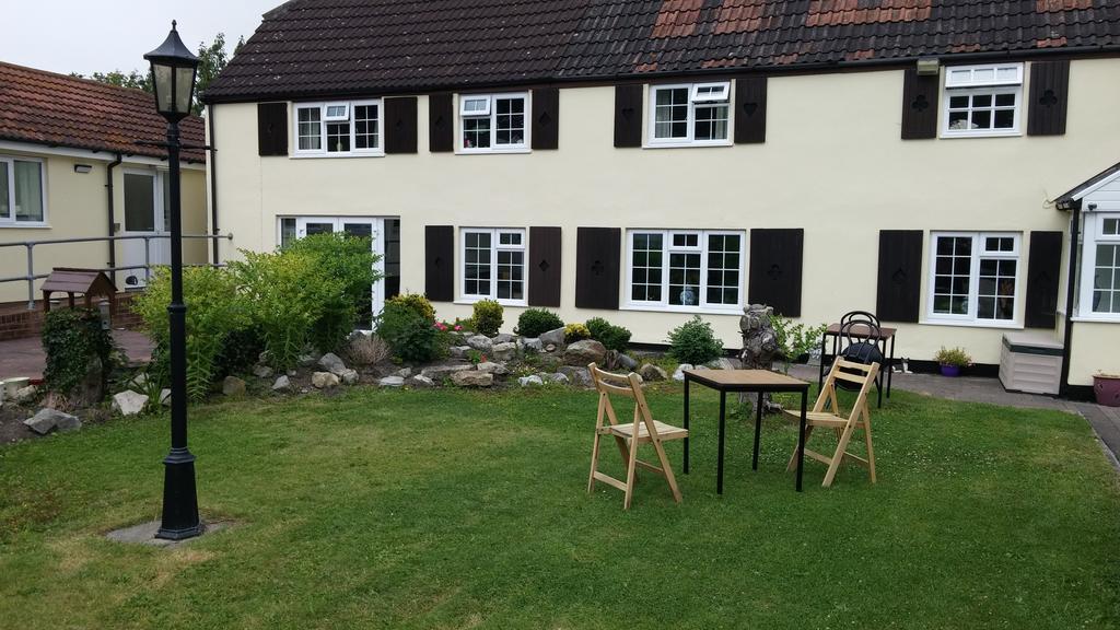The Sundowner Hotel Highbridge Bagian luar foto